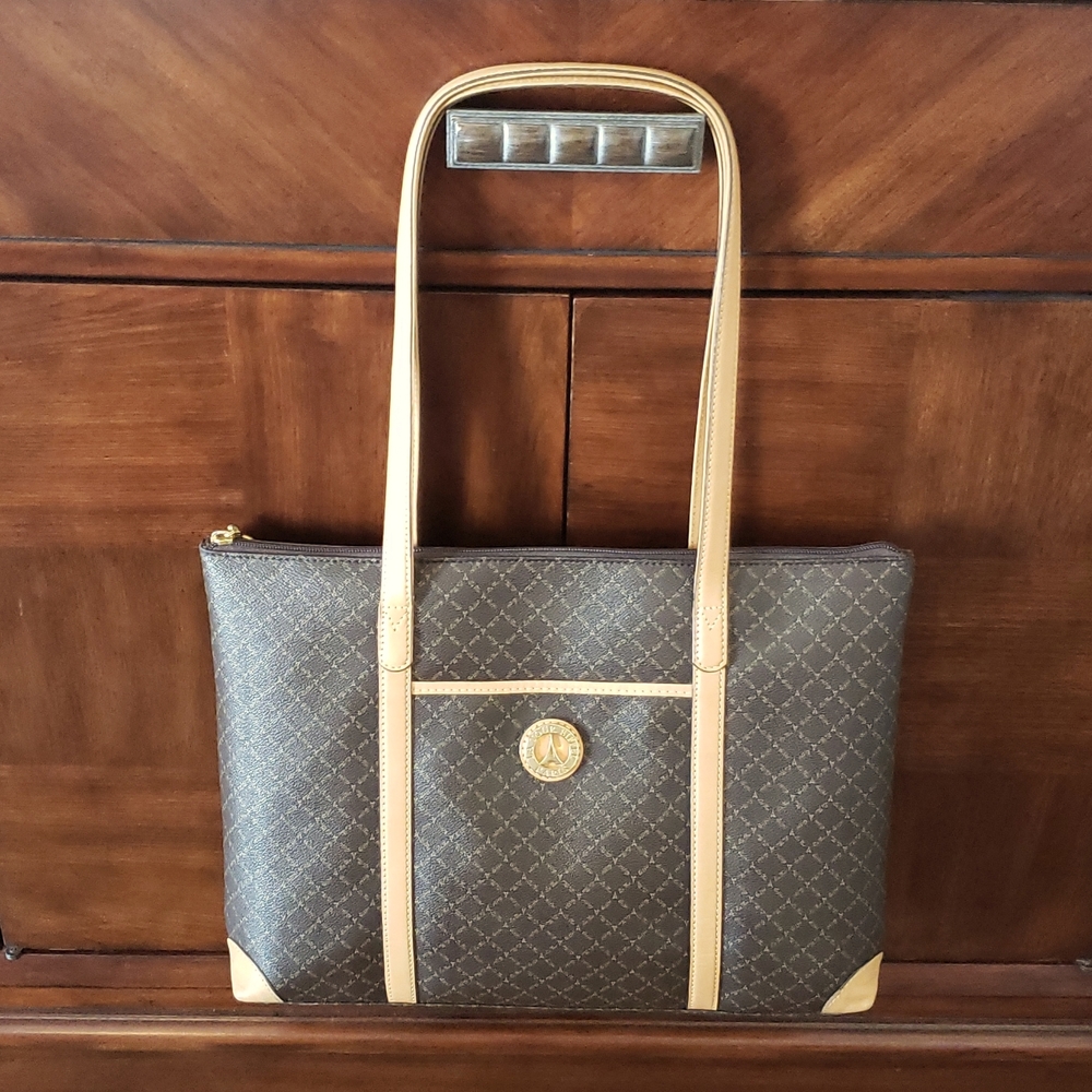LA TOUR EIFFEL PARIS - Rioni Tote - Brown *see collection in closet*